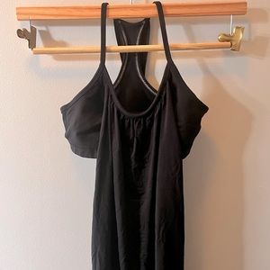 Lululemon tank with built in bra